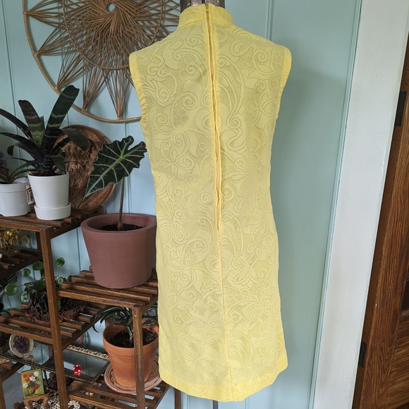60s Vintage Yellow Dress - Picture 5 of 8